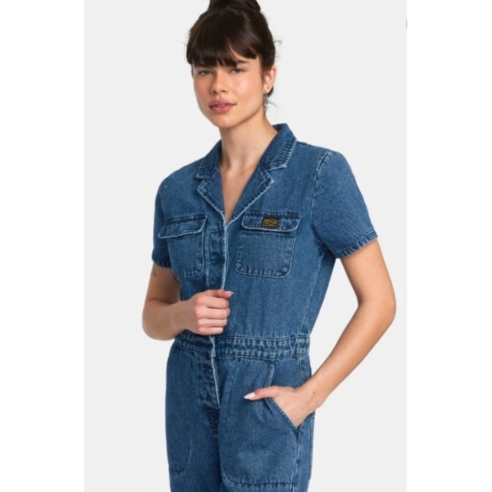RVCA RECESSION DENIM JUMPSUIT XL Women's Dayshift Denim Jumpsuit.